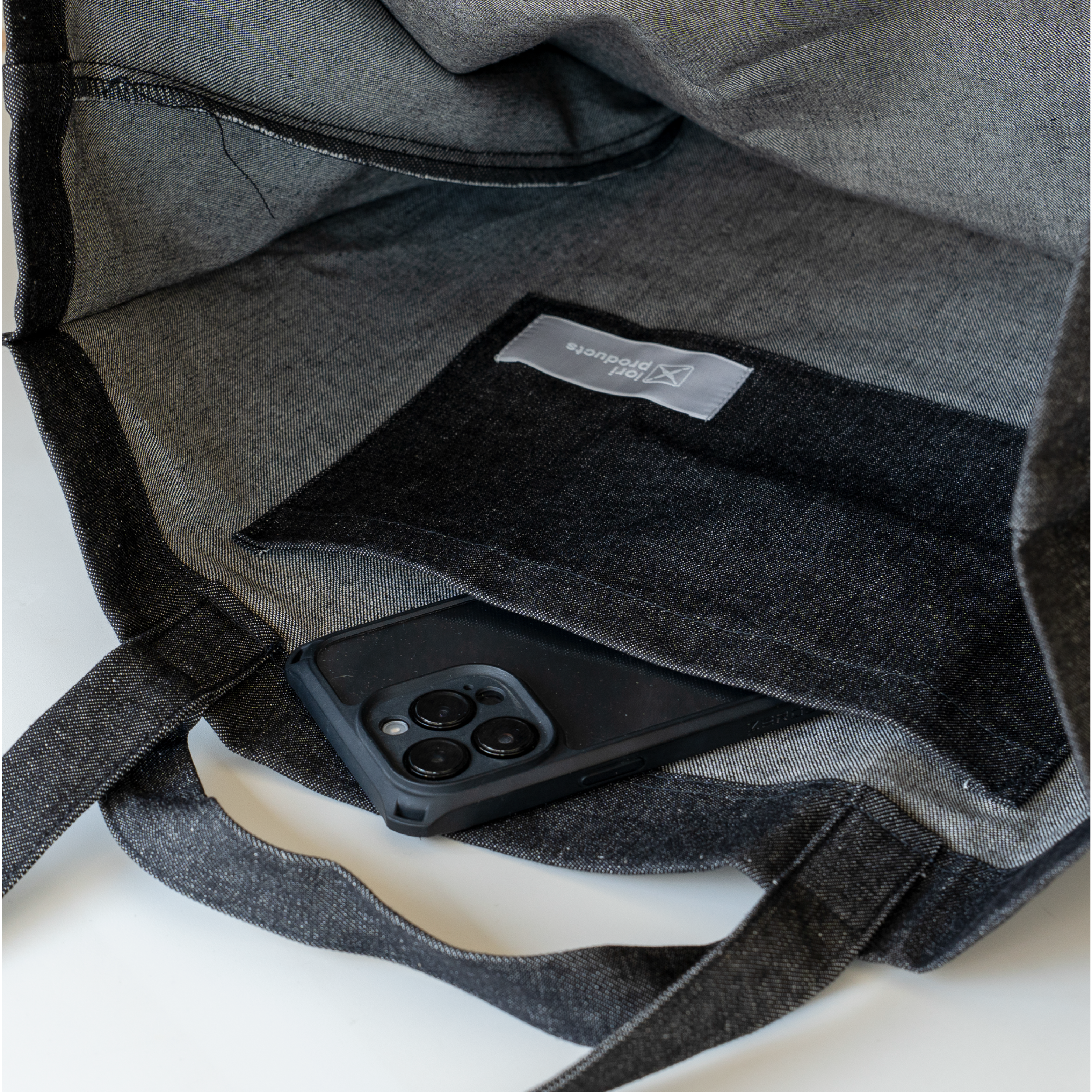 KAMA-ASA's Totebag Black