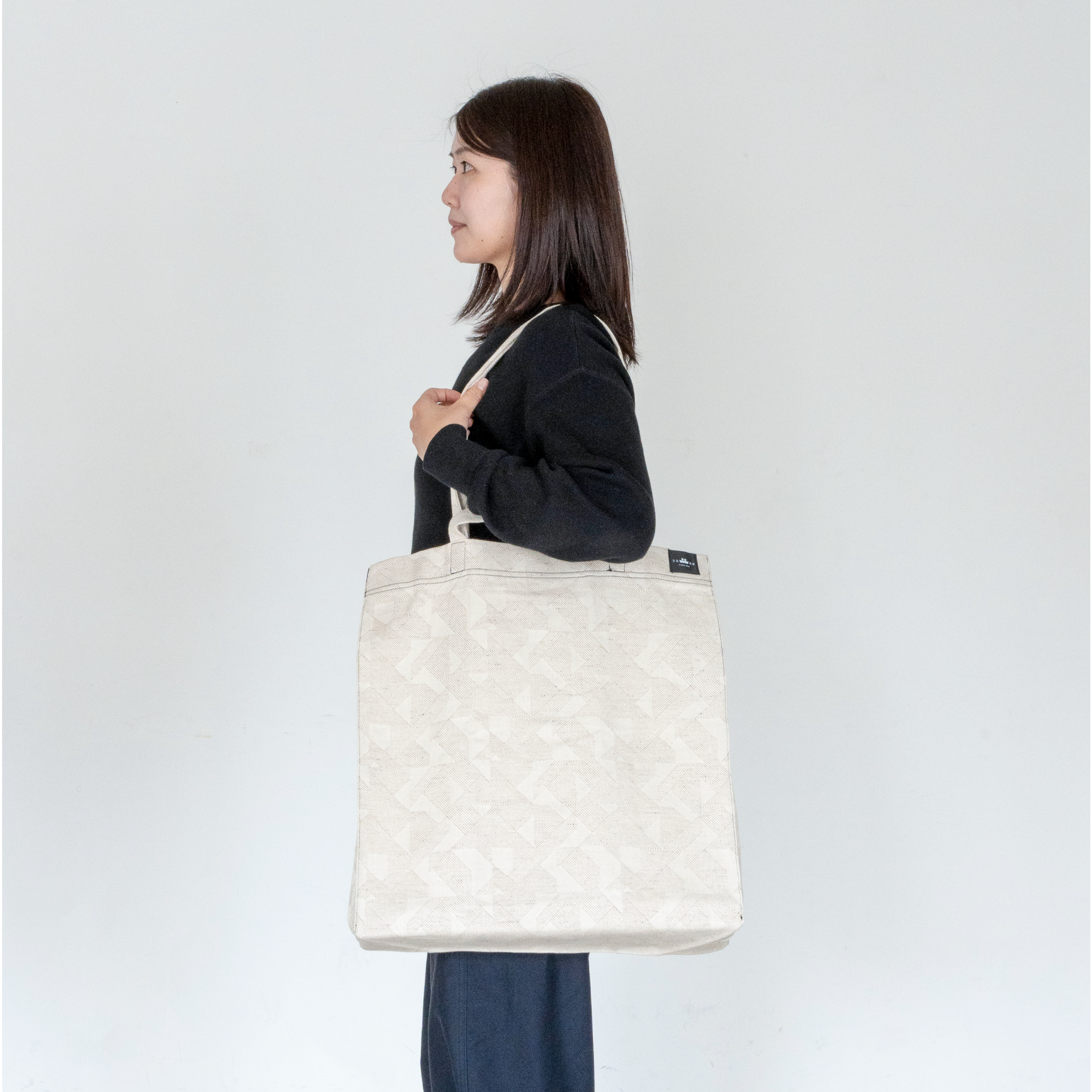 KAMA-ASA's Totebag White