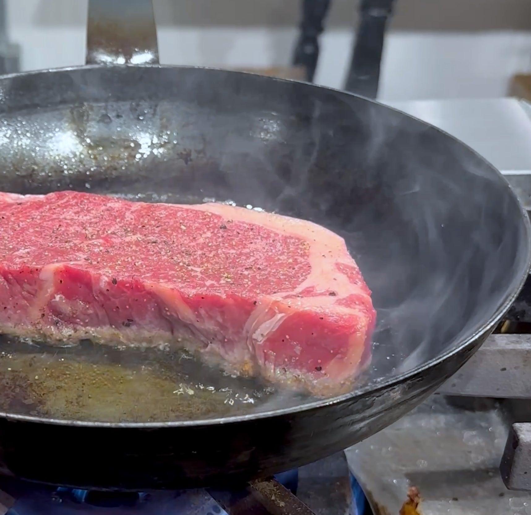 KAMA-ASA's Hammered Carbon steel Frying pan  7.8" 20cm